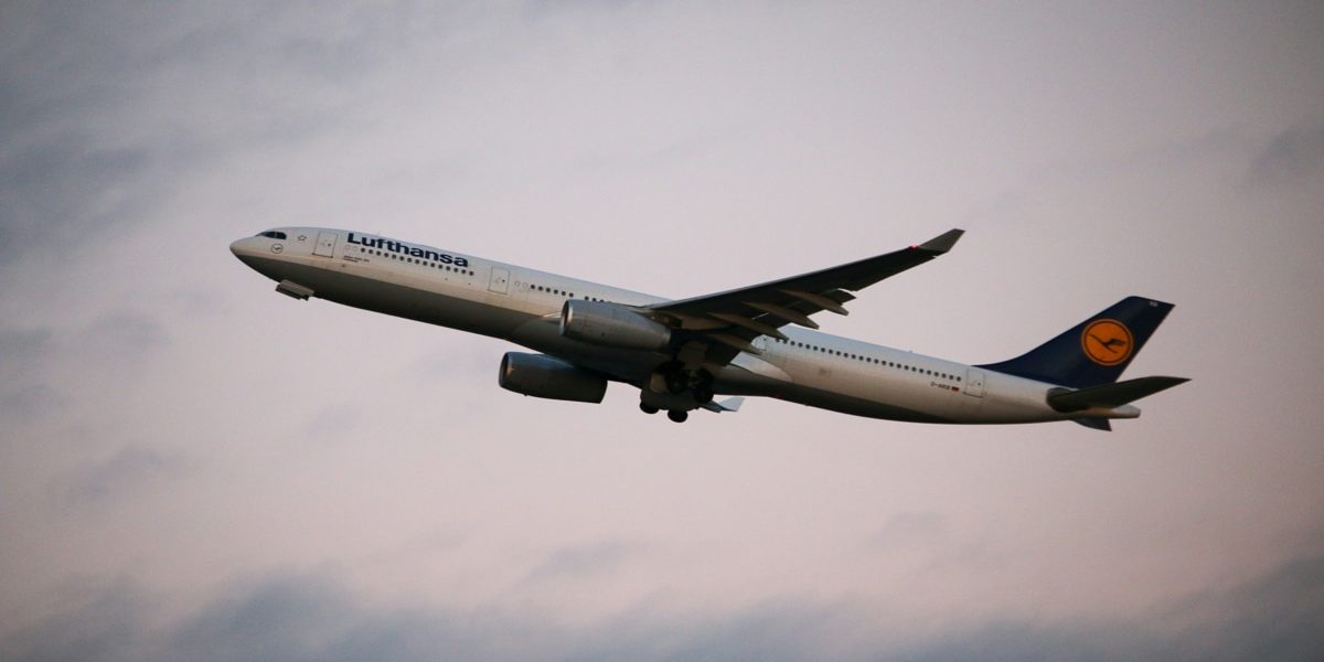 Lufthansa: 11 τραυματίες από αναταράξεις σε πτήση προς Φρανκφούρτη