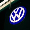 ΣΟΚ στη Γερμανία: Η Volkswagen εξετάζει μαζικές απολύσεις και κλείσιμο εργοστασίων