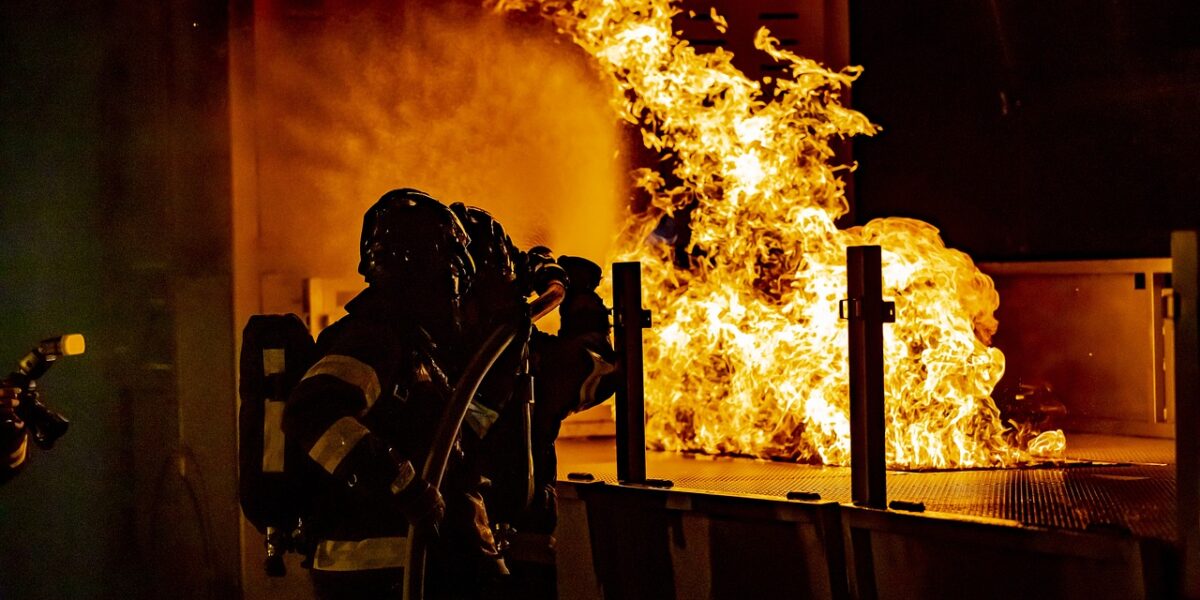 Δύο νεκροί από πυρκαγιά σε διαμέρισμα στη Βόρεια Ρηνανία-Βεστφαλία